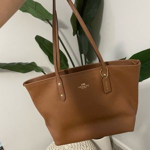 Coach Tote